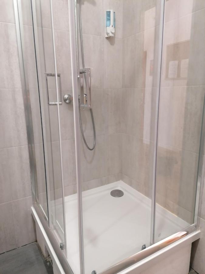 שצ'צ'ין Hostel Tulip - Pokoj 7 Ze Wspolna Lazienka I Kuchnia מראה חיצוני תמונה