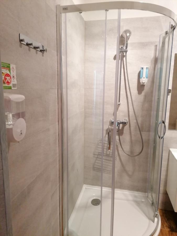 שצ'צ'ין Hostel Tulip - Pokoj 7 Ze Wspolna Lazienka I Kuchnia מראה חיצוני תמונה